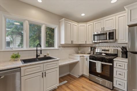 930 S 28th Street South Bend IN 46615