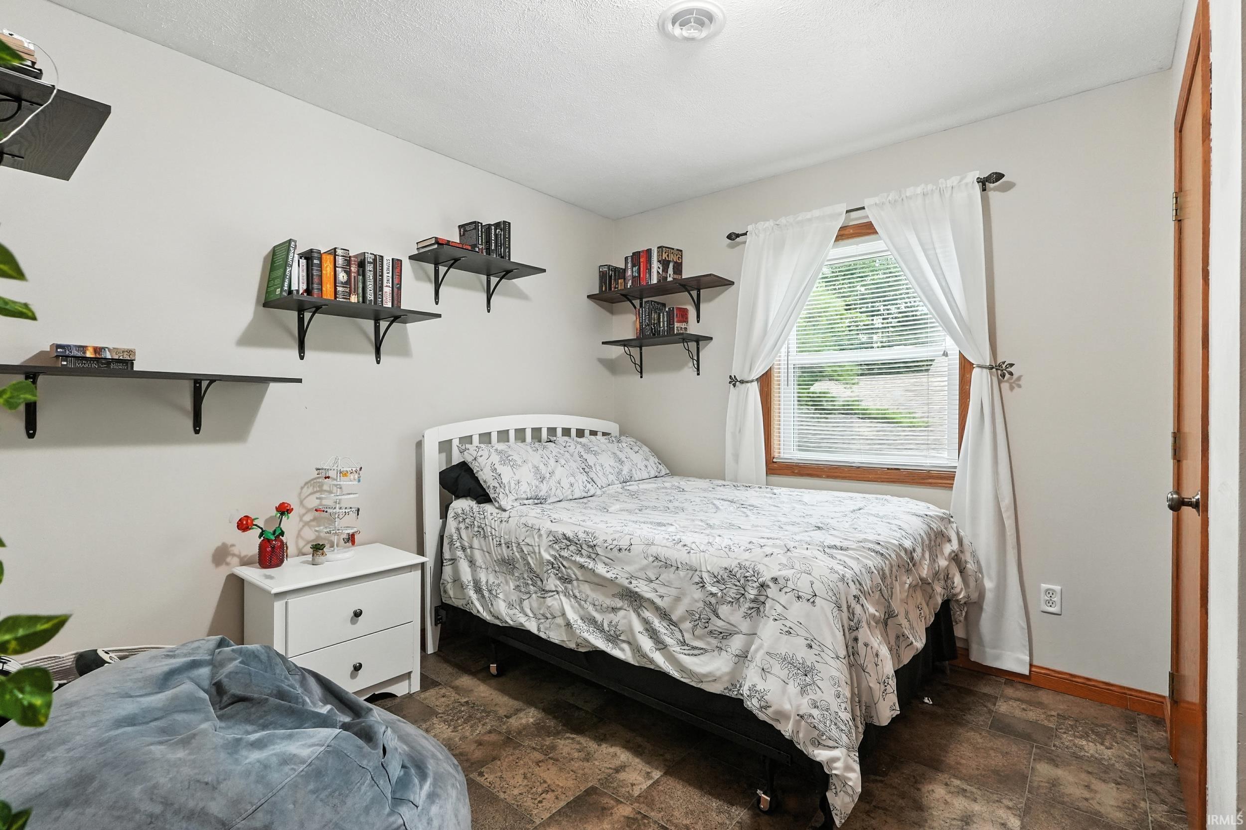 1630 S 485 E Lagrange IN 46795