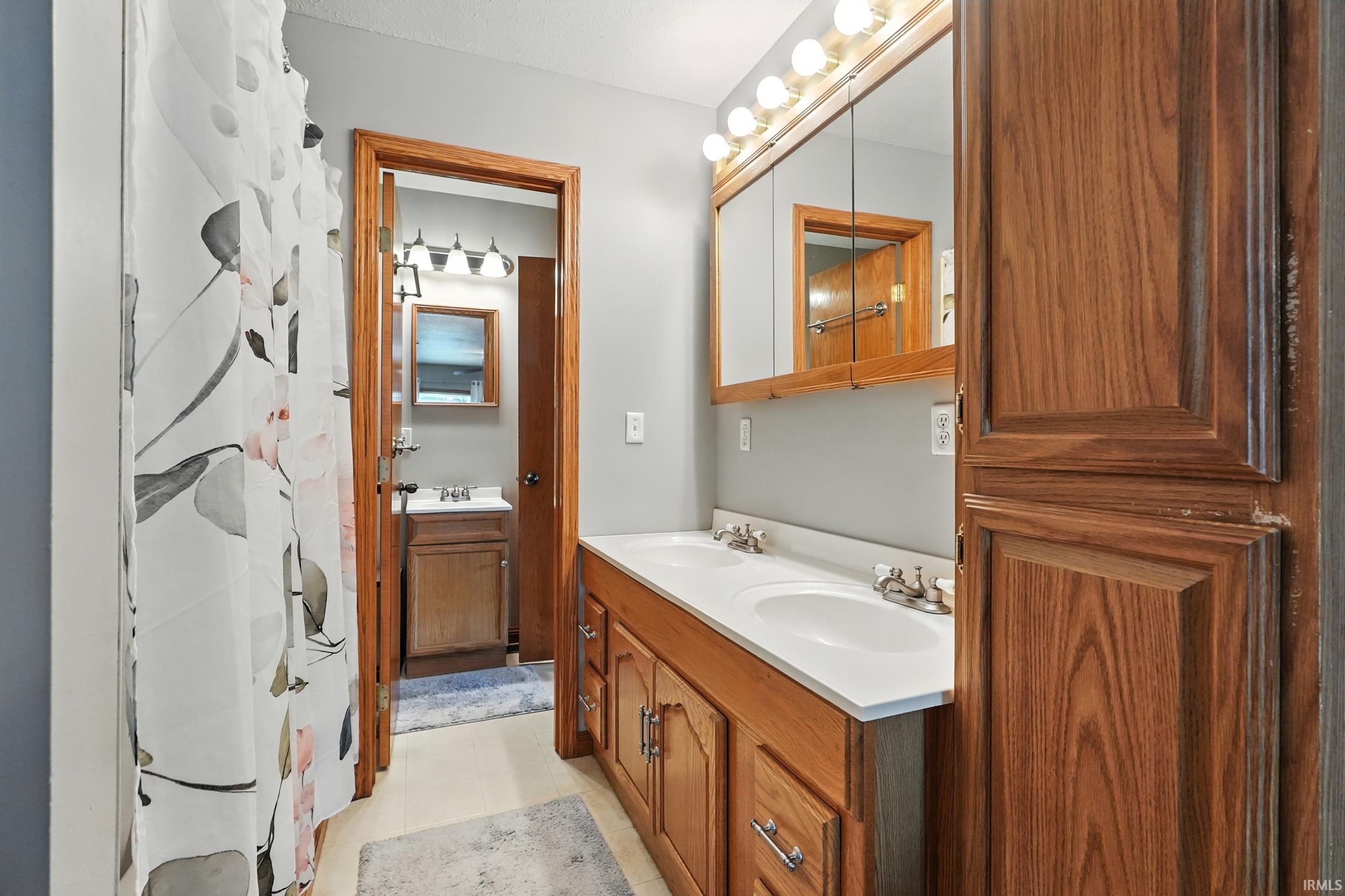 1630 S 485 E Lagrange IN 46795
