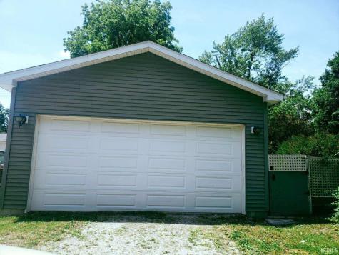612 S Monticello Street Winamac IN 46996