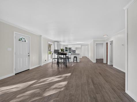 11696 N Treasure Island Drive Cromwell IN 46732