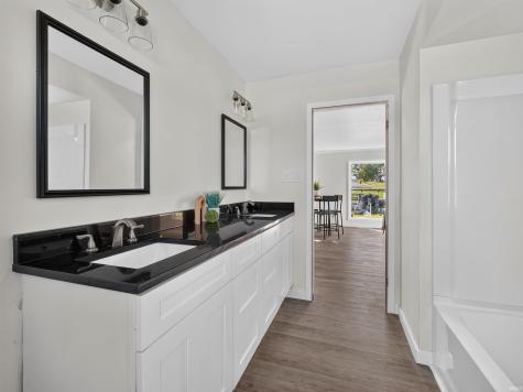 11696 N Treasure Island Drive Cromwell IN 46732