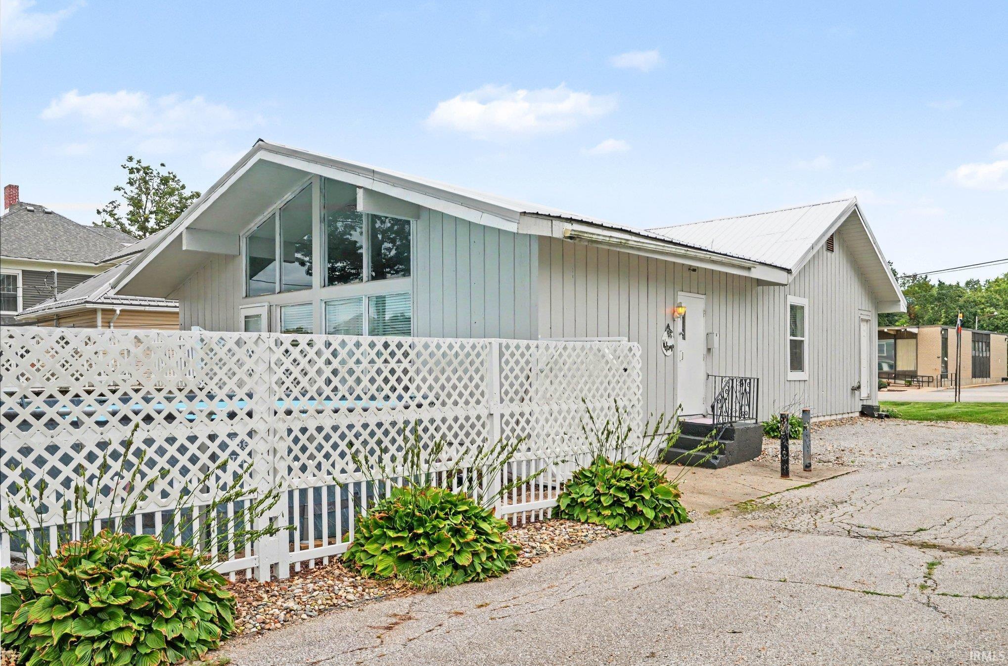 207 W Vistula Street Bristol IN 46507