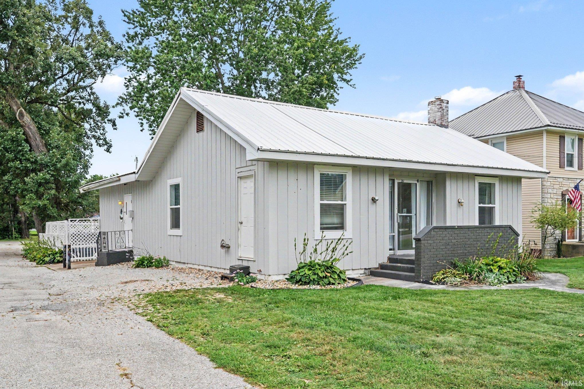 207 W Vistula Street Bristol IN 46507