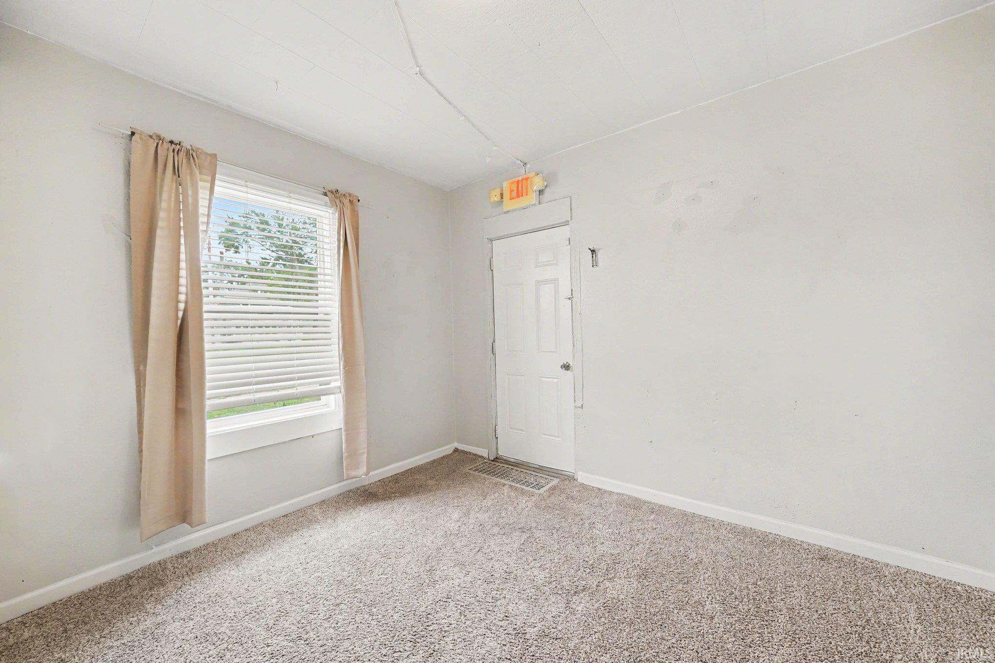 207 W Vistula Street Bristol IN 46507