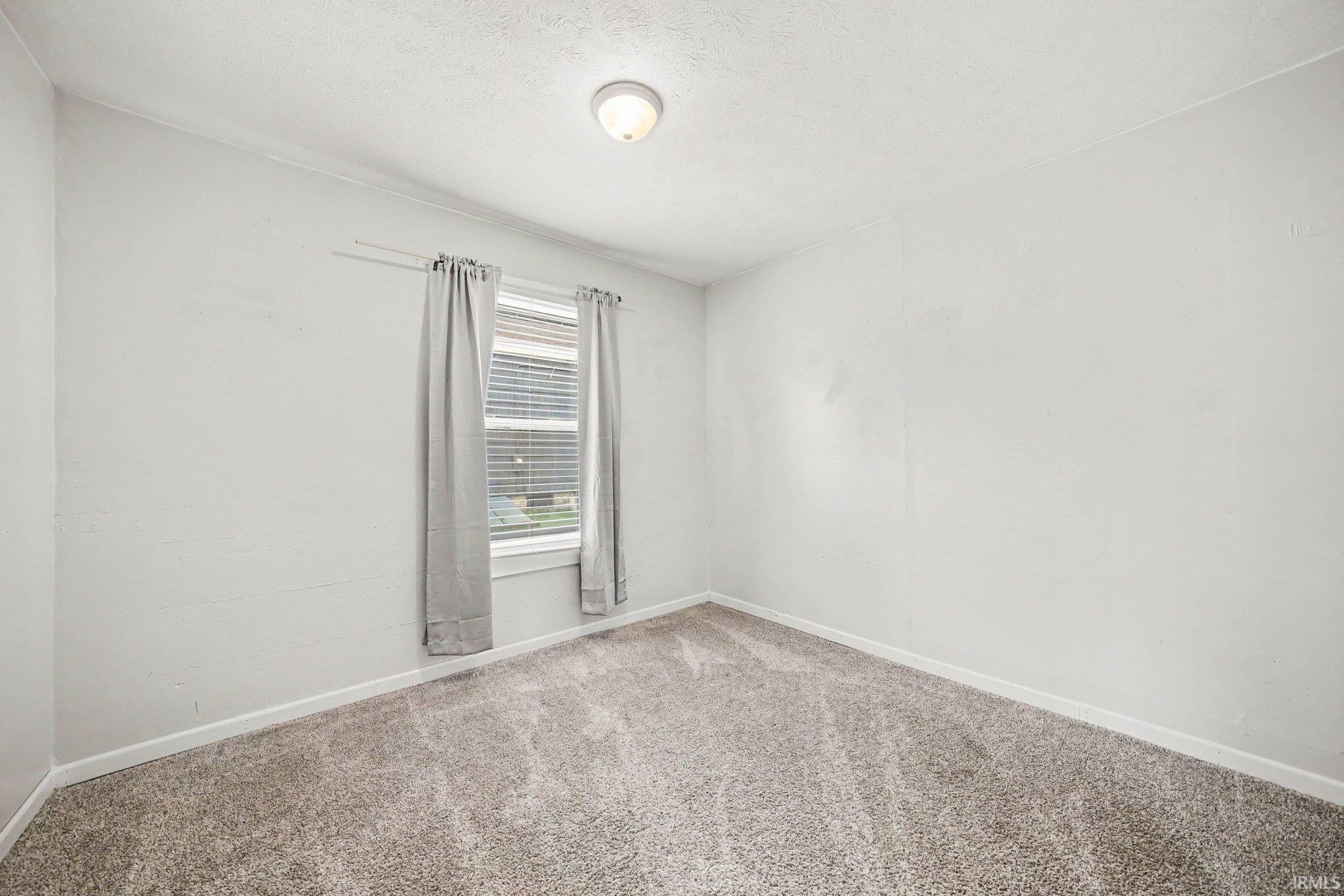 207 W Vistula Street Bristol IN 46507