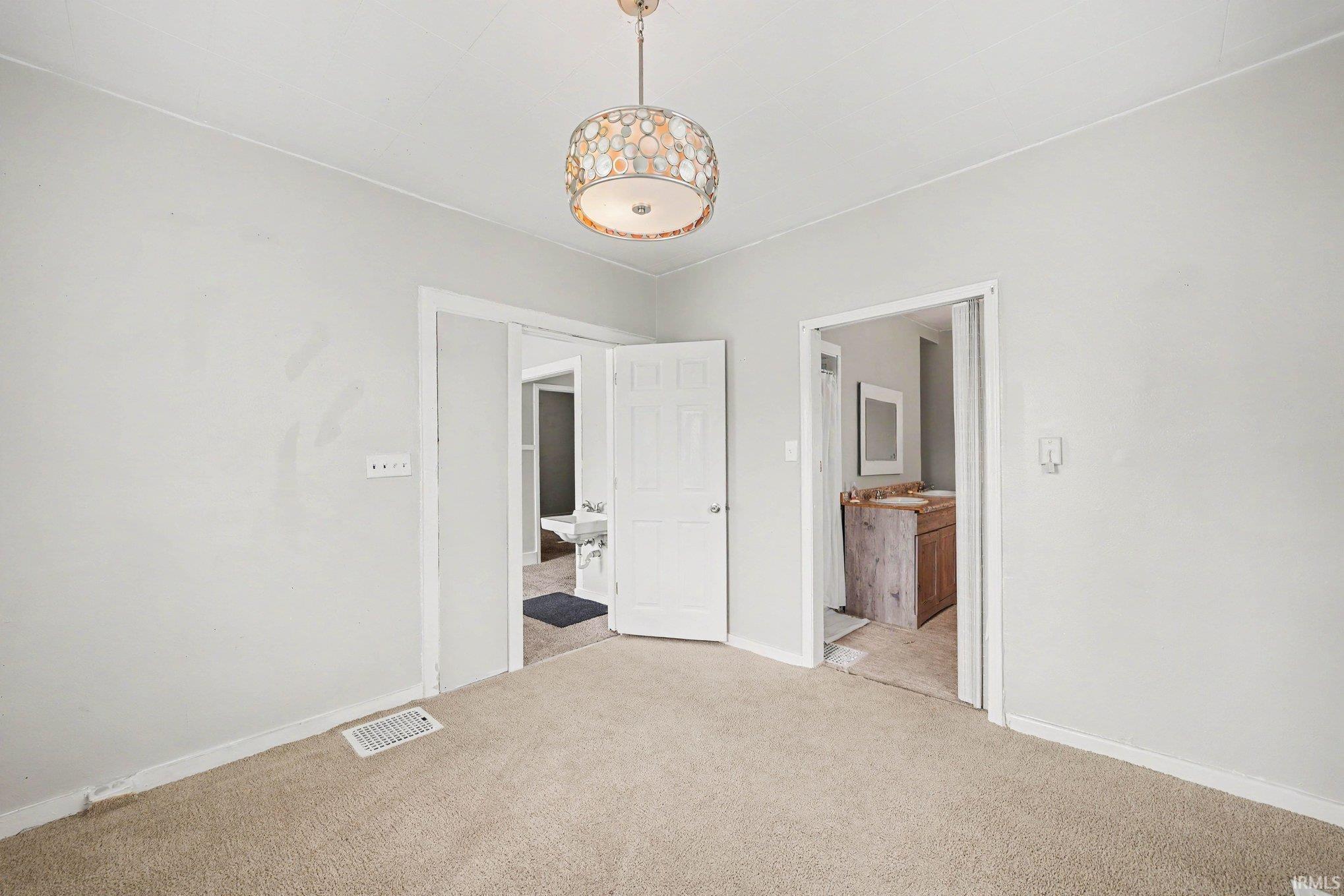 207 W Vistula Street Bristol IN 46507