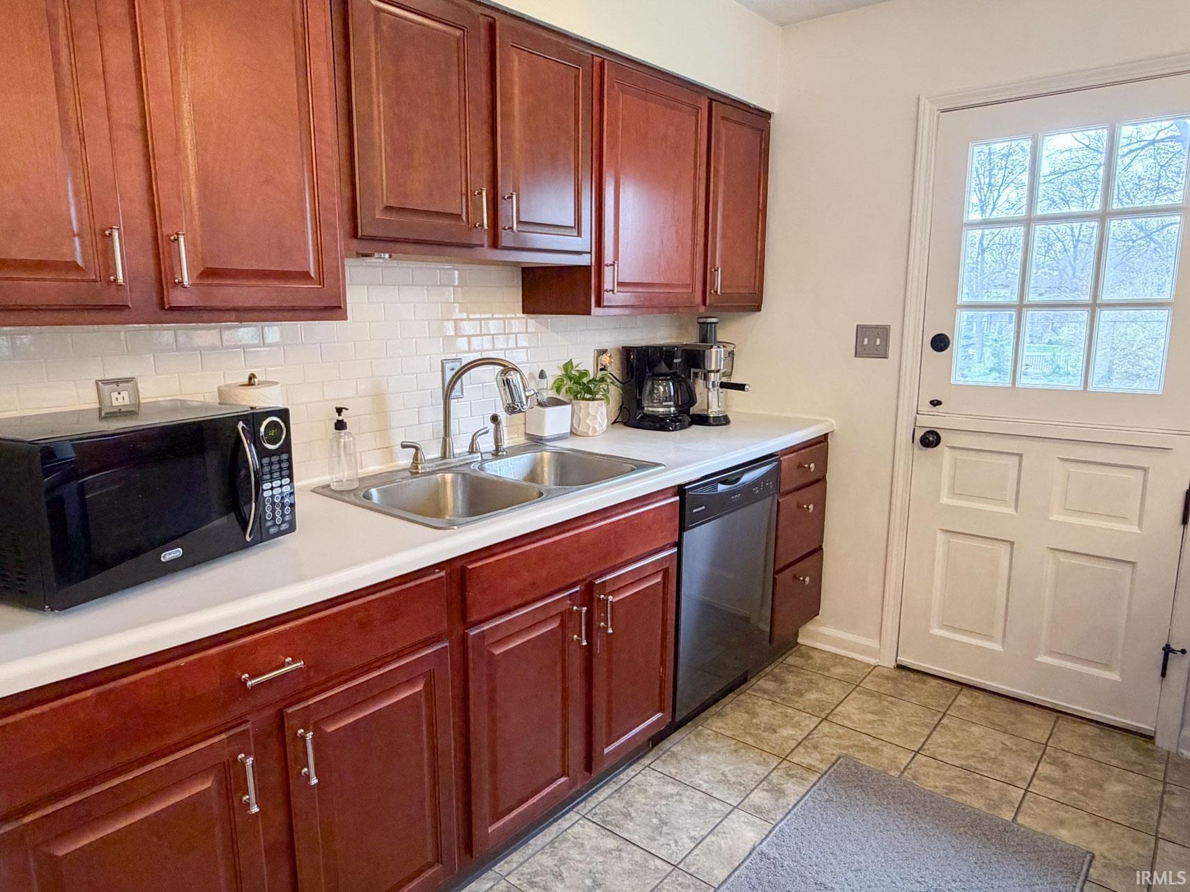1830 Denslow Drive South Bend IN 46614