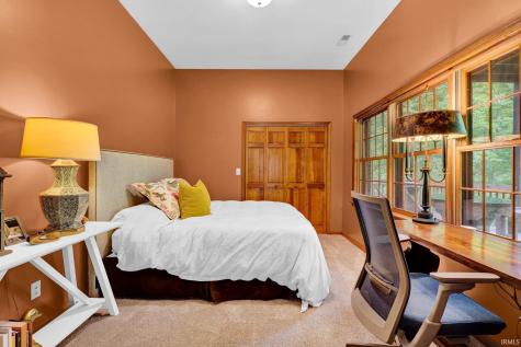 9982 S Saint Andrews Lane Bloomington IN 47401