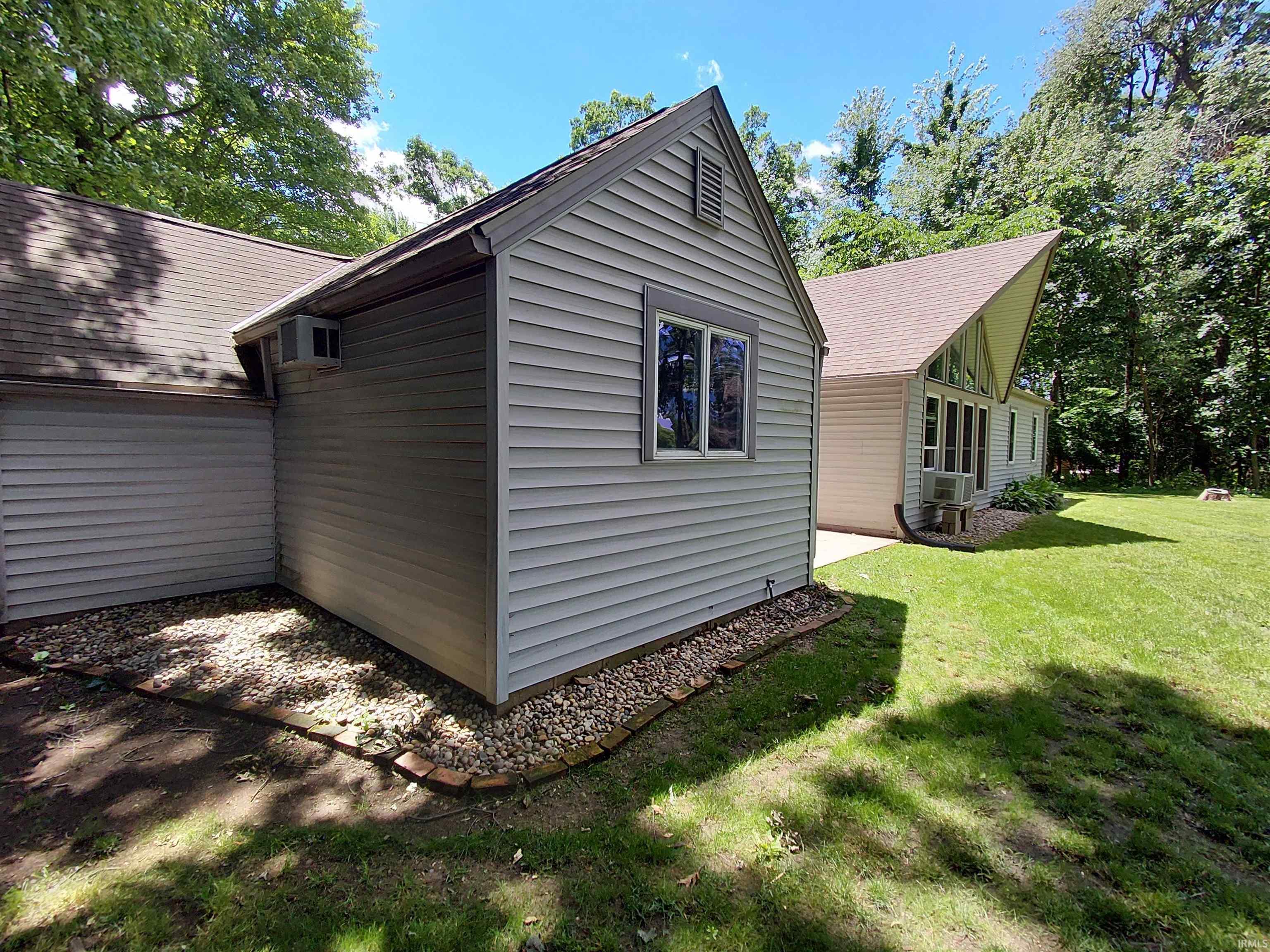 301 Twin Oaks Drive Middlebury IN 46540