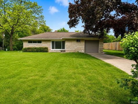 104 S 33rd Street South Bend IN 46615