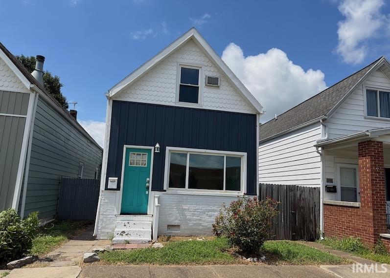 708 Hess Avenue Evansville IN 47712