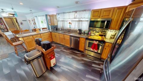 523 S Western Loop Monticello IN 47960