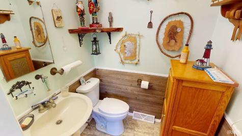 523 S Western Loop Monticello IN 47960