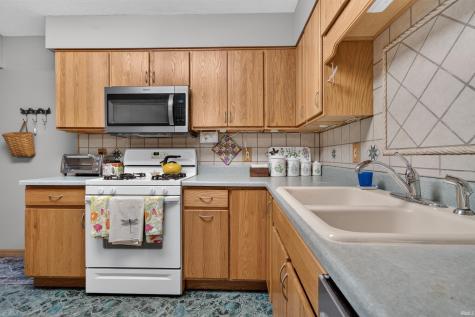 1604 E Cadillac Drive Kokomo IN 46902