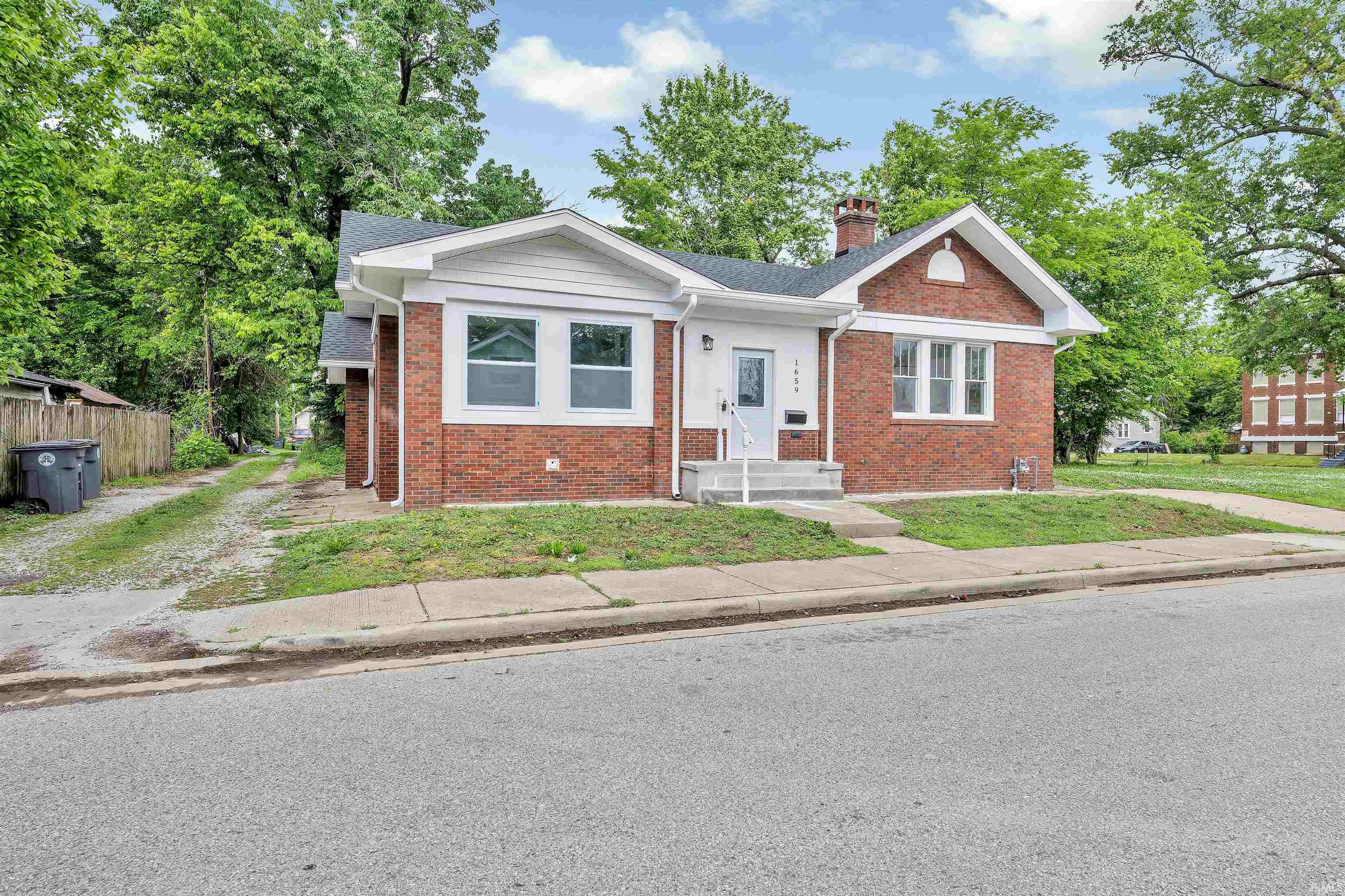 1659 S Evans Avenue Evansville IN 47713