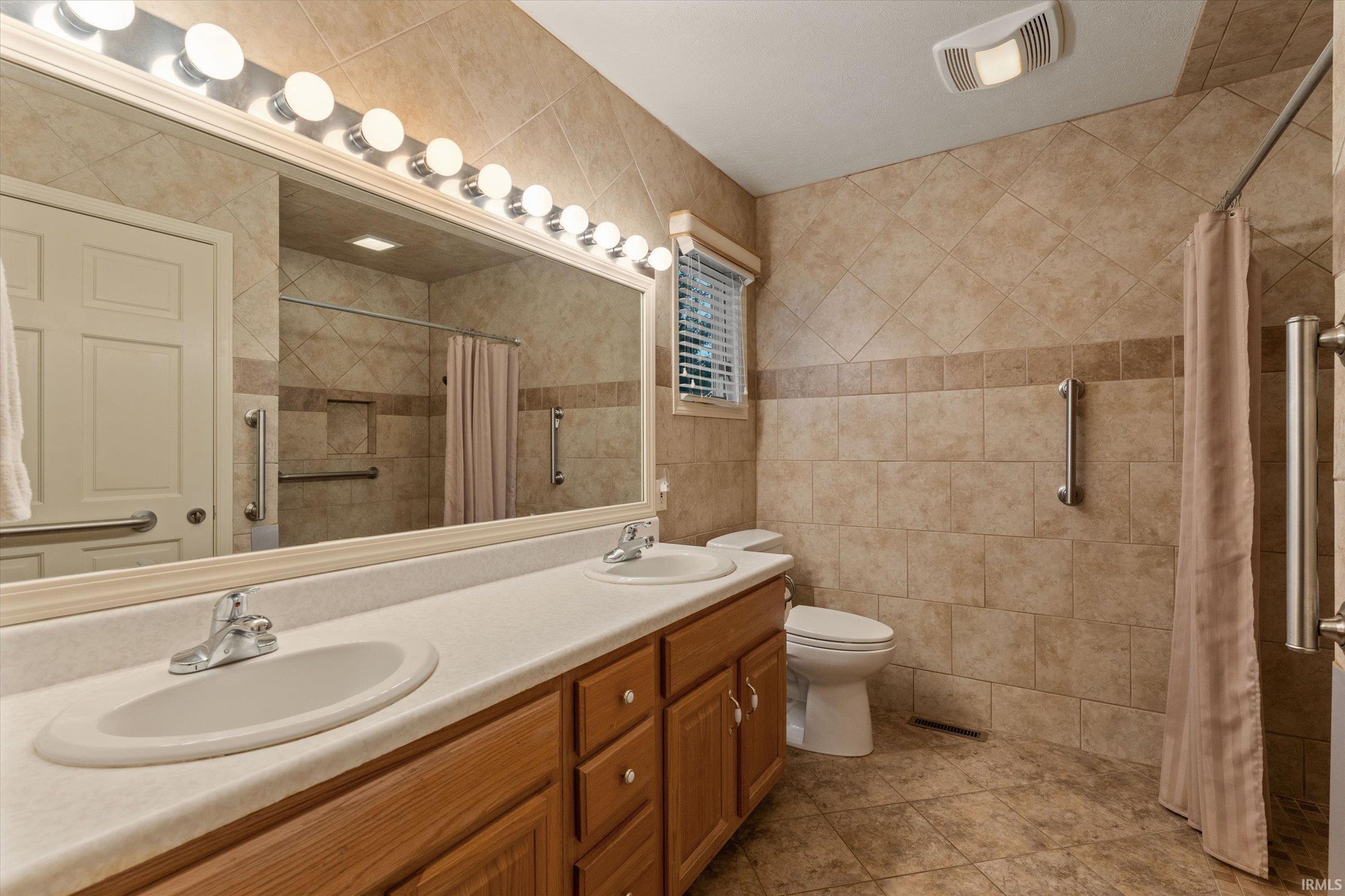 53178 Fiddlehead Court South Bend IN 46637