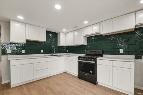 12788 N Bishop Road Syracuse IN 46567