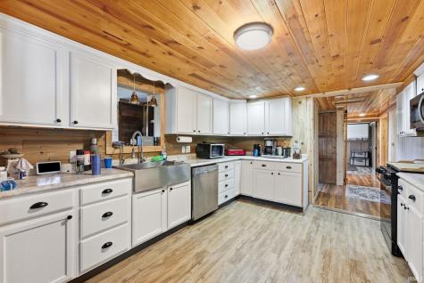 2464 E 225 S Road Warsaw IN 46580