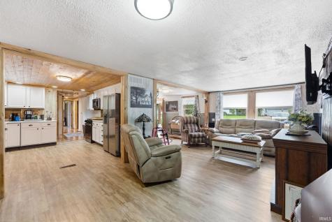 2464 E 225 S Road Warsaw IN 46580