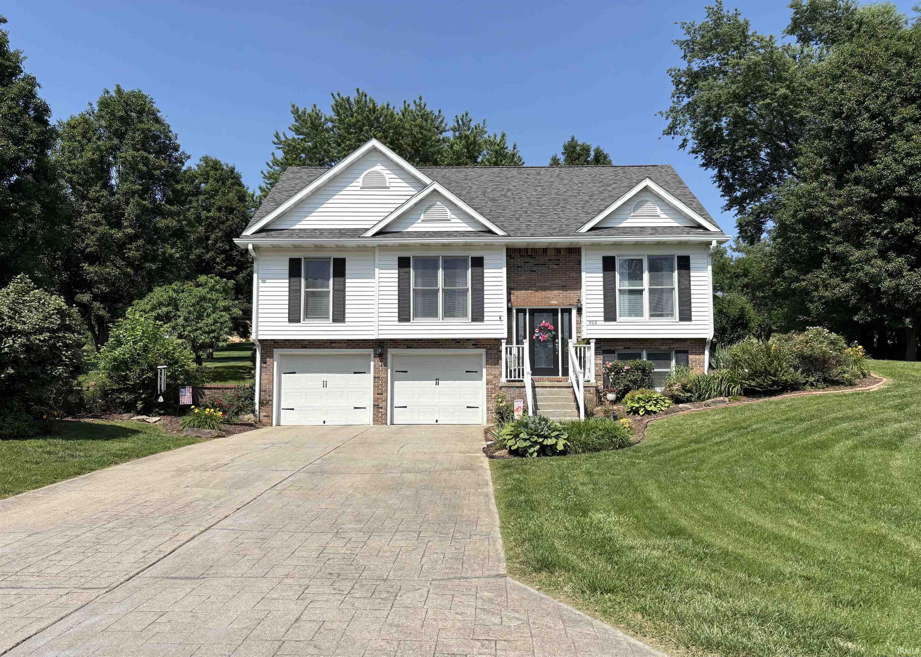 960 N Quail Ridge Circle Vincennes IN 47591