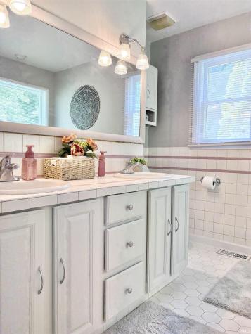960 N Quail Ridge Circle Vincennes IN 47591