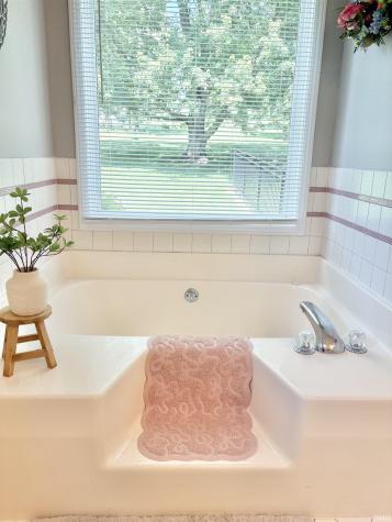 960 N Quail Ridge Circle Vincennes IN 47591