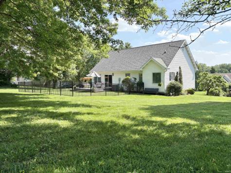 960 N Quail Ridge Circle Vincennes IN 47591