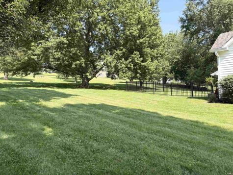 960 N Quail Ridge Circle Vincennes IN 47591