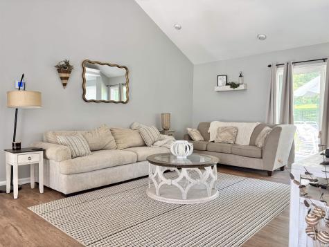 960 N Quail Ridge Circle Vincennes IN 47591