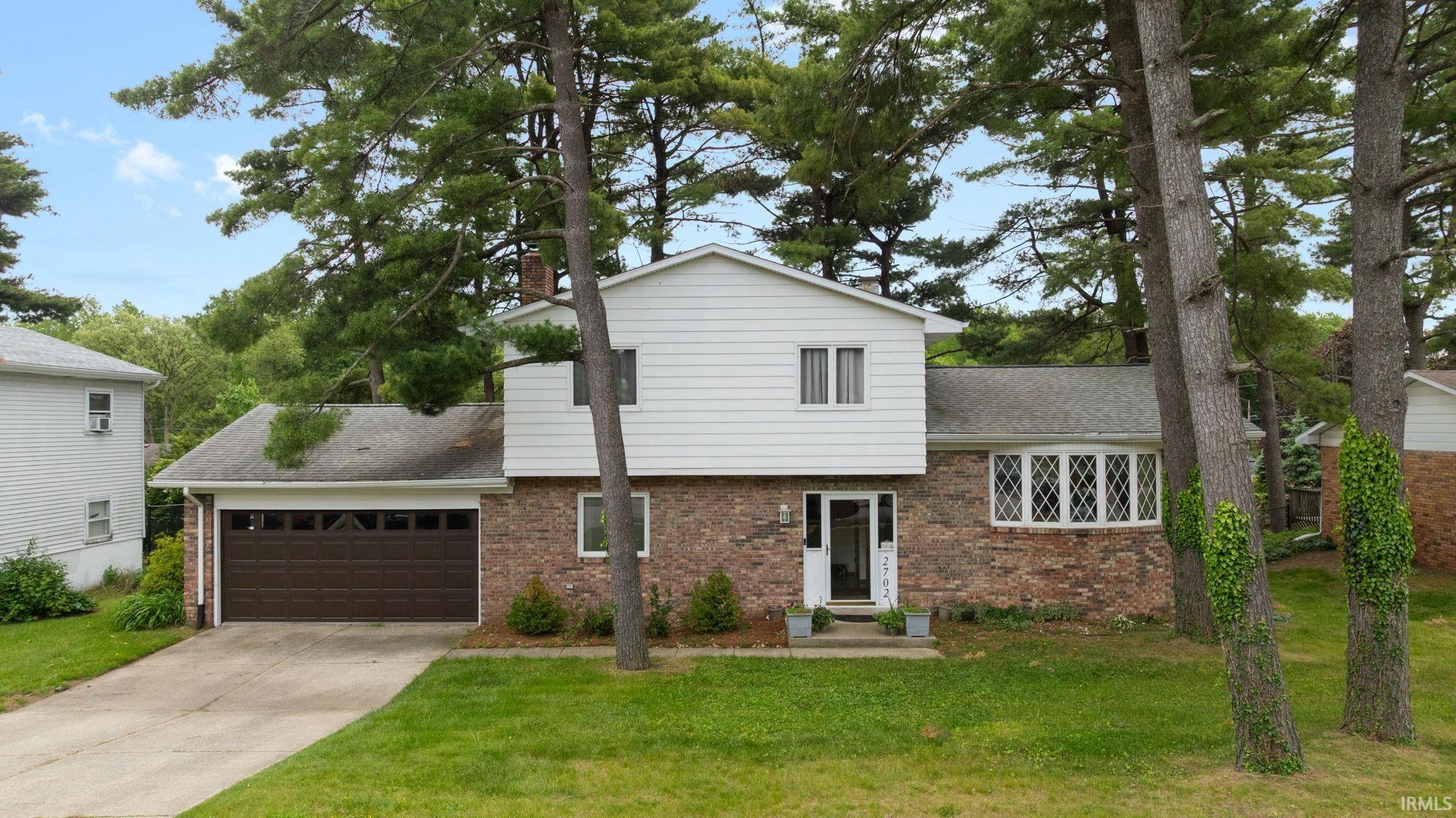 2702 Arrowhead Drive South Bend IN 46628