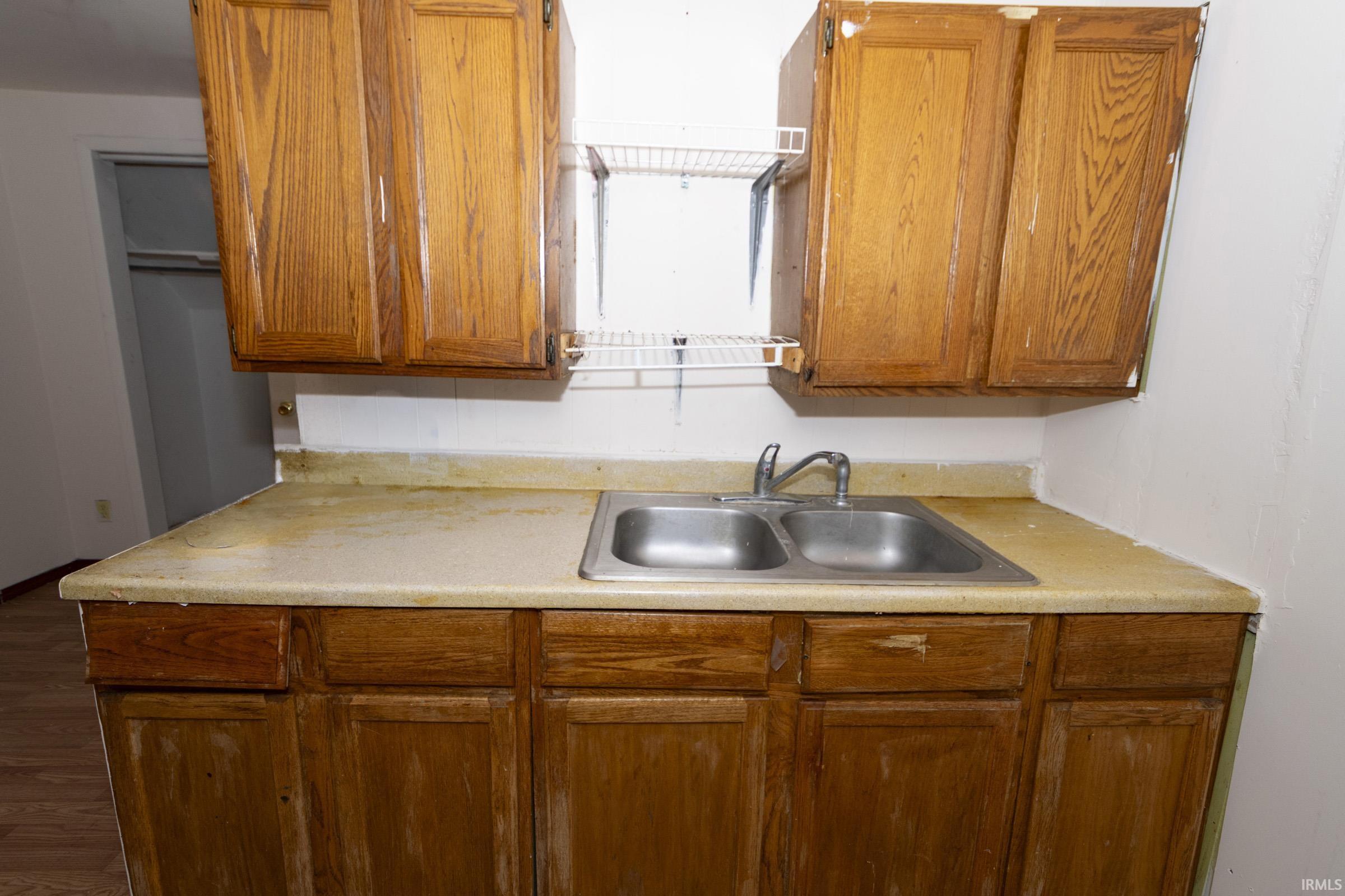 2502 Poland Street South Bend IN 46619