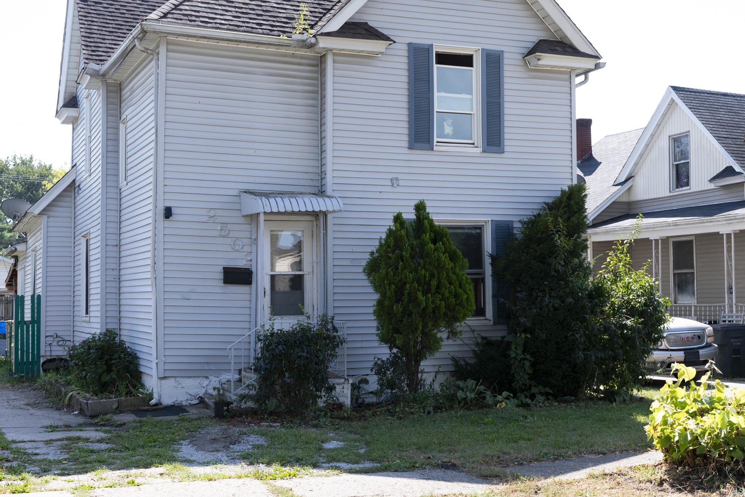 2502 Poland Street South Bend IN 46619