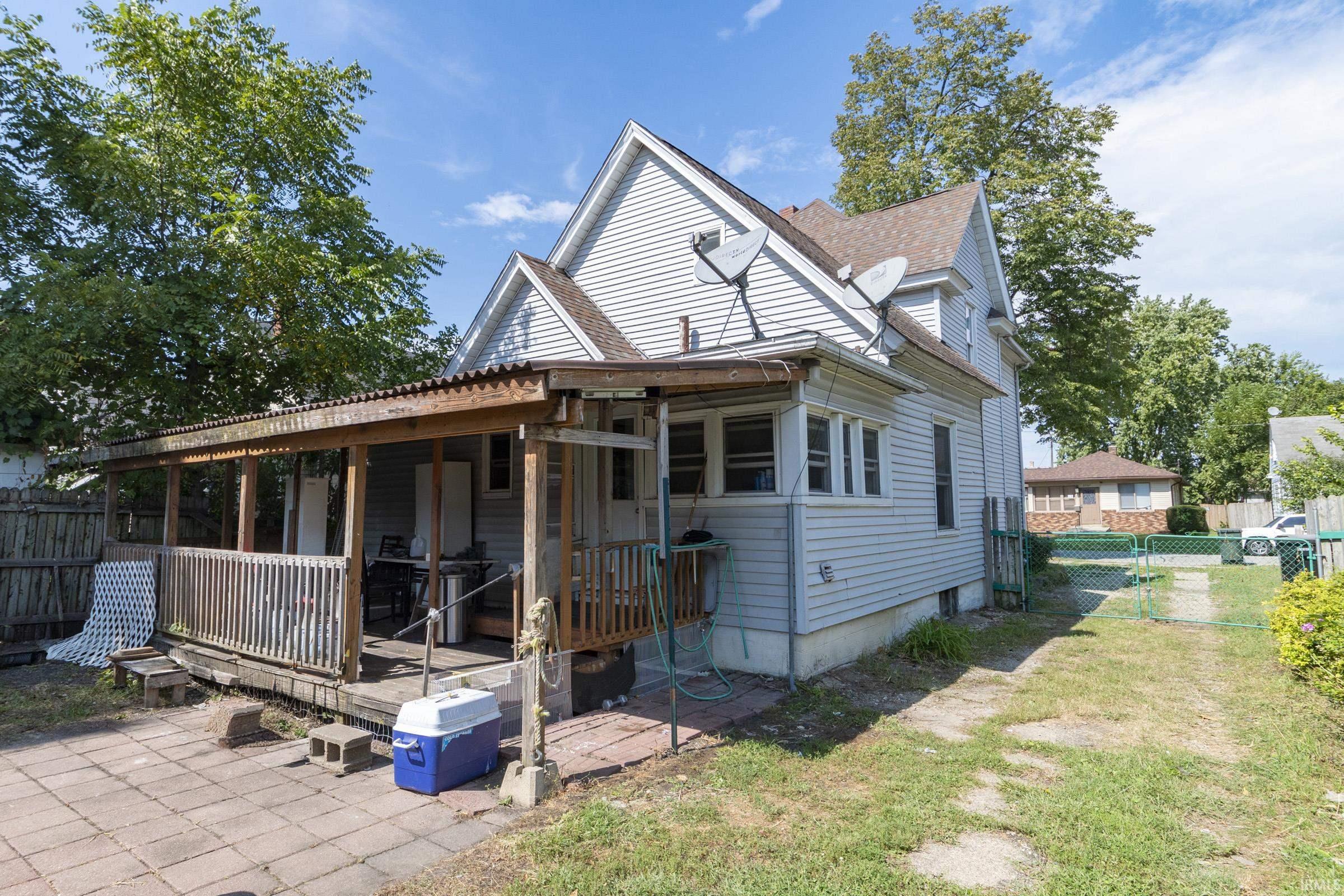 2502 Poland Street South Bend IN 46619