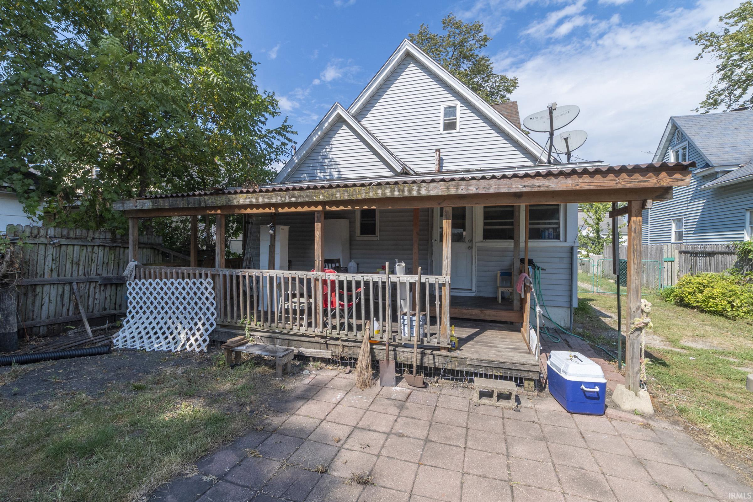 2502 Poland Street South Bend IN 46619