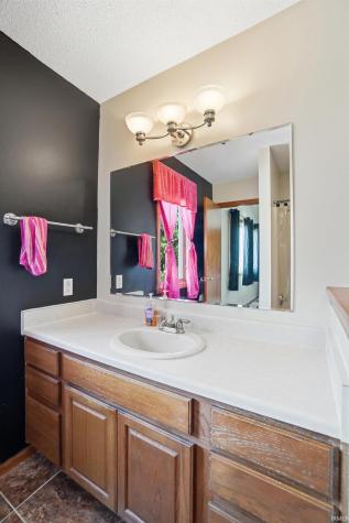 2317 Broken Oak Road Fort Wayne IN 46818
