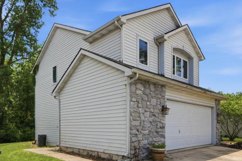 2317 Broken Oak Road Fort Wayne IN 46818