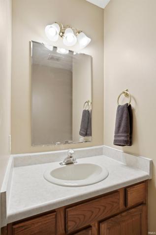 2317 Broken Oak Road Fort Wayne IN 46818