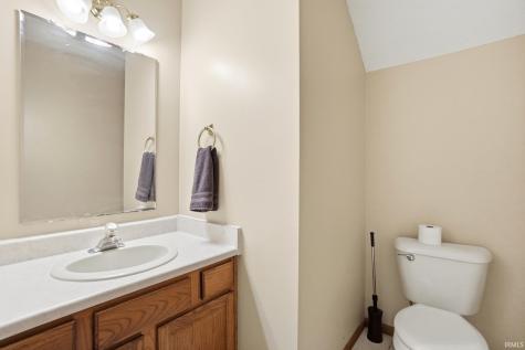 2317 Broken Oak Road Fort Wayne IN 46818