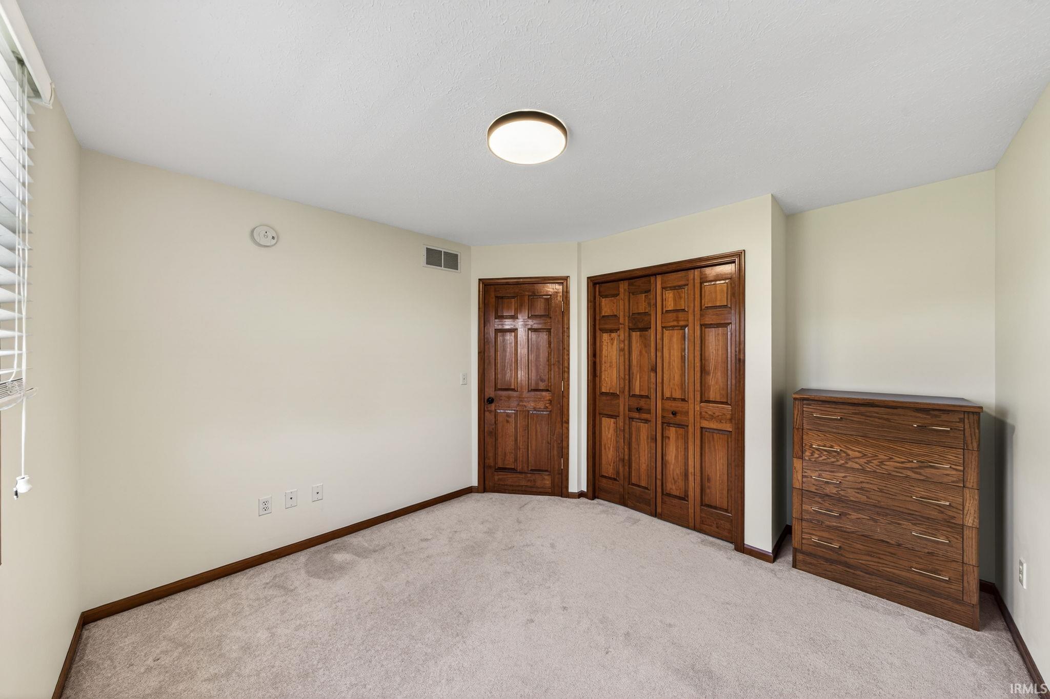 51700 Deer Trail Drive Granger IN 46530