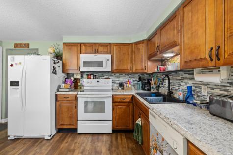 2029 Lathrop Drive Fort Wayne IN 46808