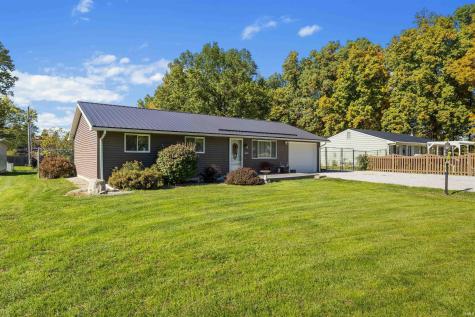 2029 Lathrop Drive Fort Wayne IN 46808