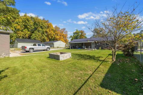 2029 Lathrop Drive Fort Wayne IN 46808