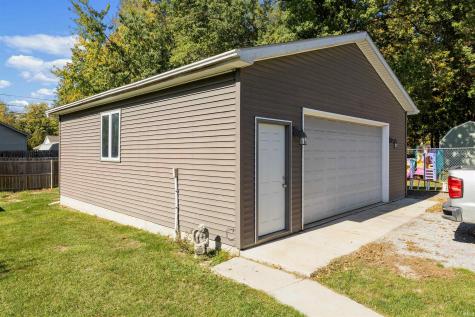 2029 Lathrop Drive Fort Wayne IN 46808