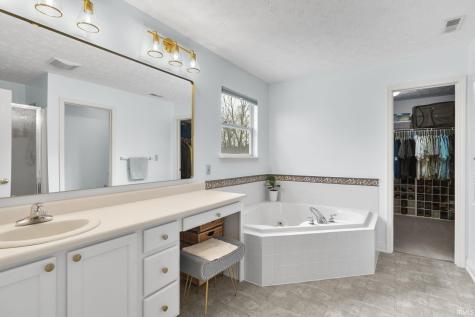 689 Winslow Lane West Lafayette IN 47906