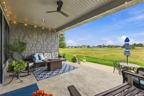 2835 E Prestwick Road Winona Lake IN 46590