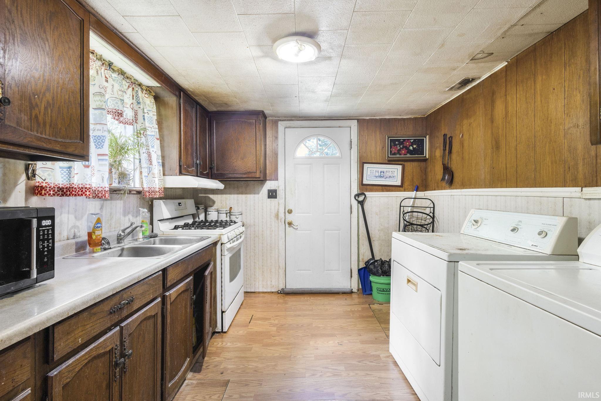 25064 Rex Street Elkhart IN 46514