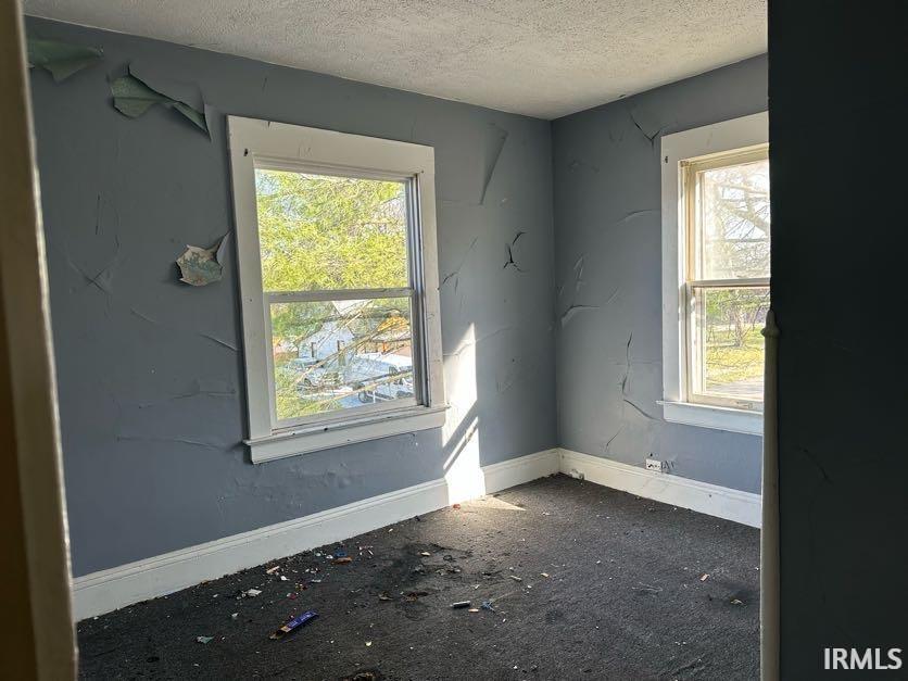 661 Lawndale Street South Bend IN 46628