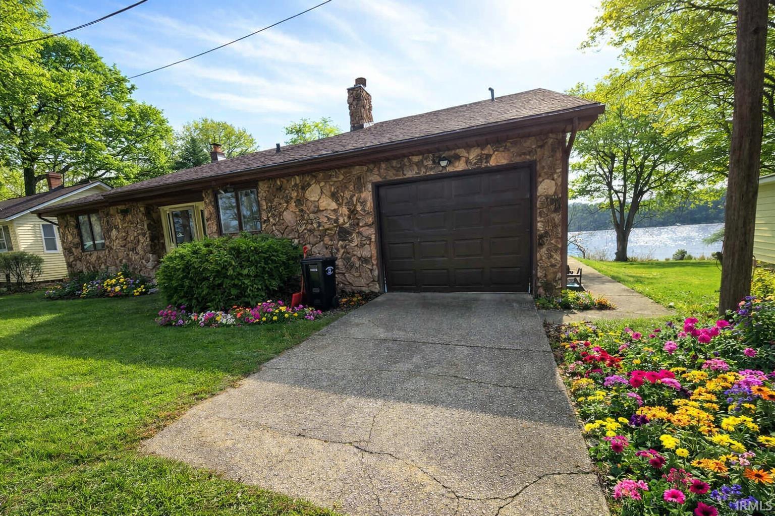 67833 Lake Trail Road Lakeville IN 46536