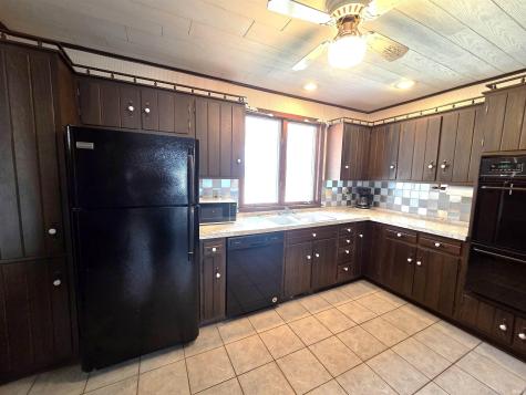 67833 Lake Trail Road Lakeville IN 46536